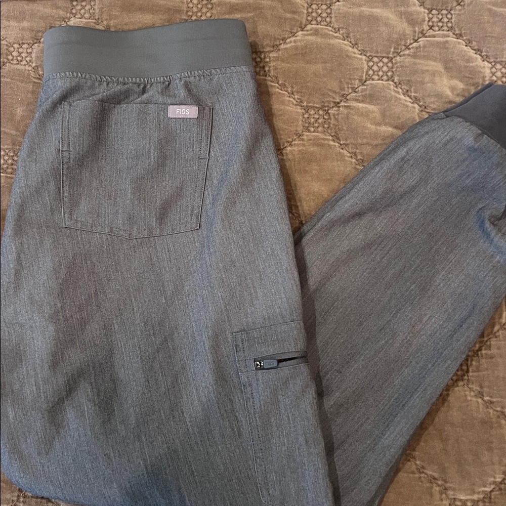 Figs Charcoal Jogger Pants with Pocket